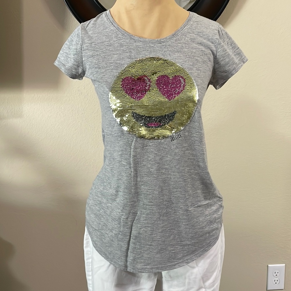 Justice Shirt - Emoji Flippable Sequence